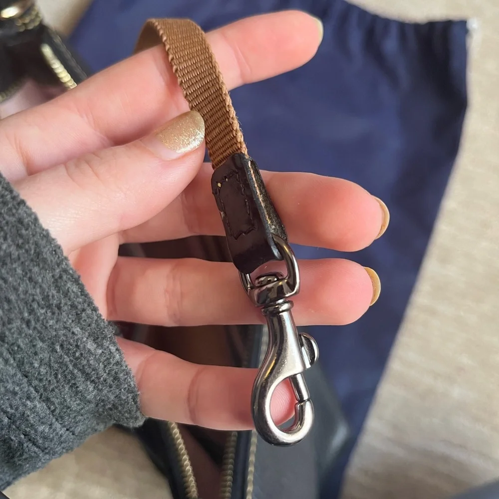 Dooney & Bourke black leather purse - Picture 7 of 15